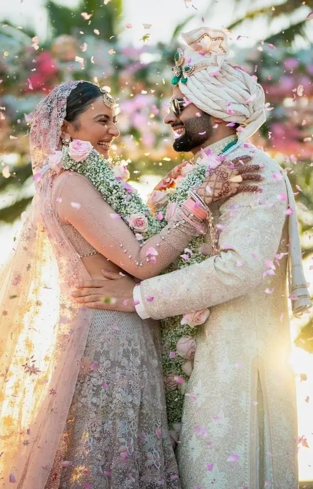 Bollywood brides who ditched red
