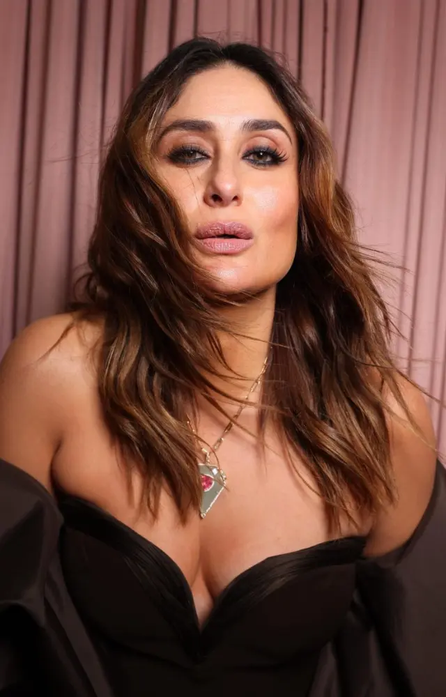If you`re someone with short hair, this wavy hairstyle is the one for you!
