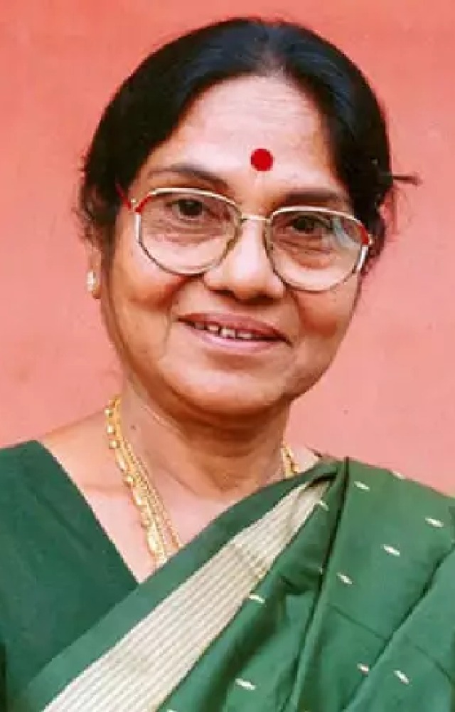 veteran actress Leelavathi passed away at a private hospital in Nelamangala at the age of 85