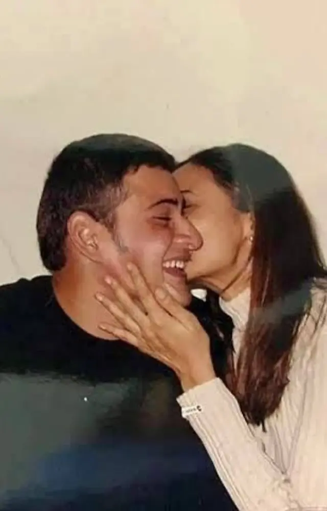As they completed 19 years of marriage today, Mahesh Babu shared a throwback pic with his wife