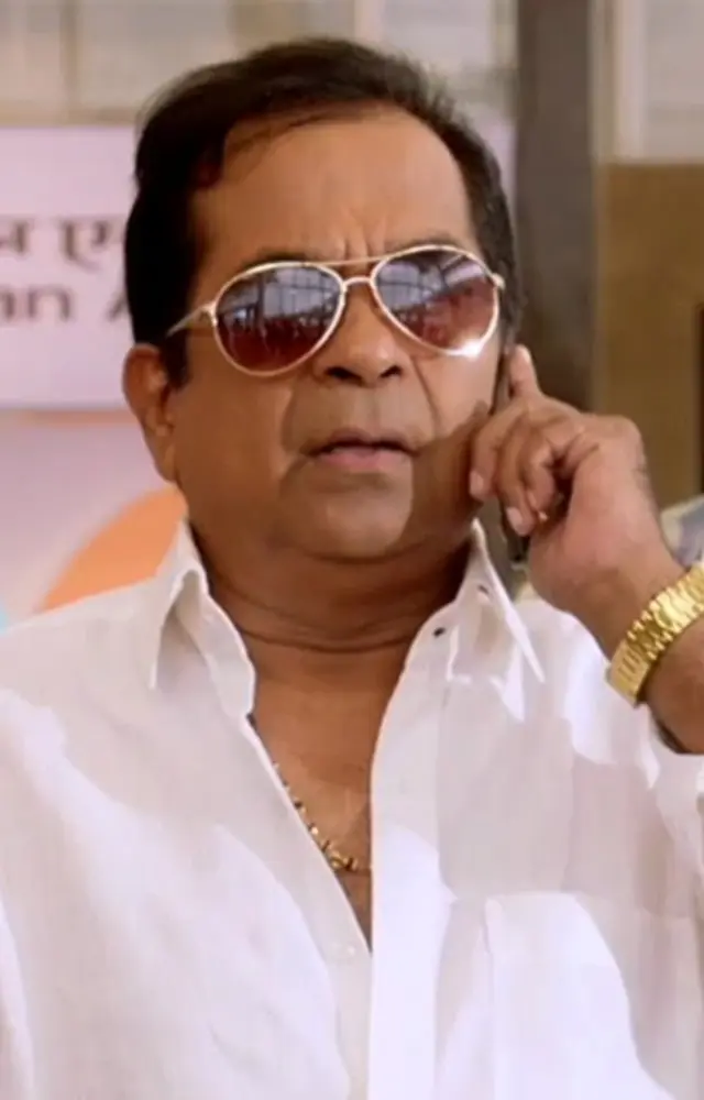 Aagadu: Brahmanandam portrays the role of Delhi Suri in the film starring Mahesh Babu