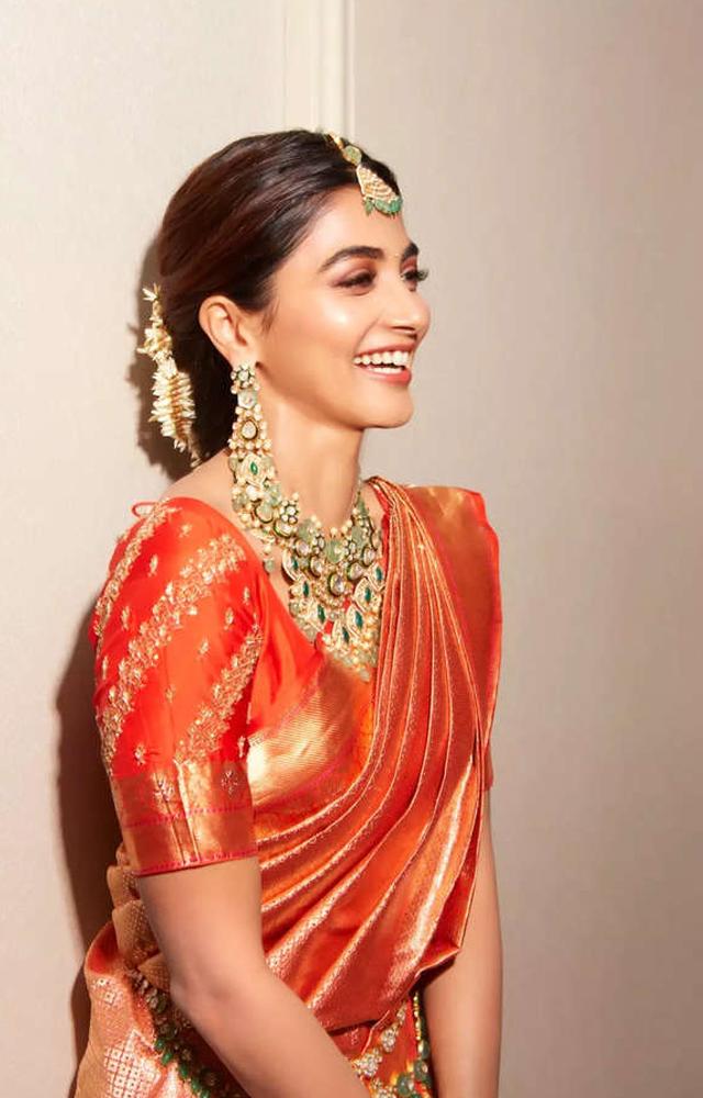 Pooja Hegde Traditional Look 