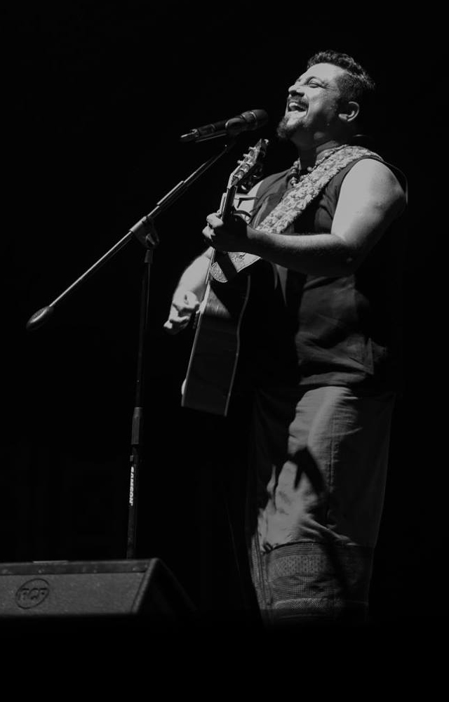 Raising melodic cheers to Raghu Dixit on his birthday!