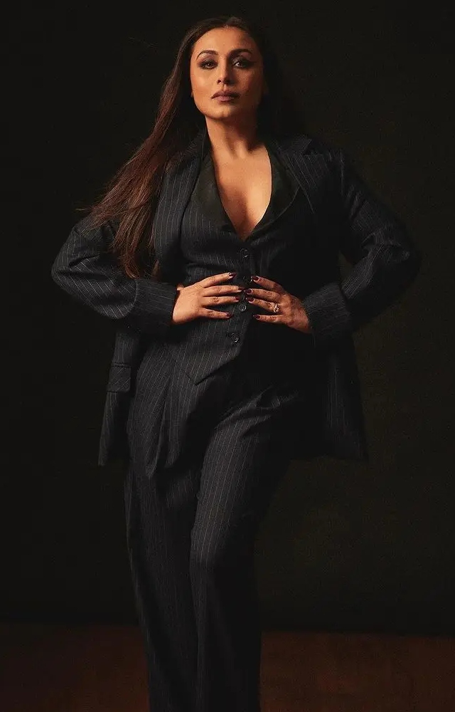 At age 18, Rani Mukerji accepted leading roles in the social drama Raja Ki Aayegi Baaraat, and her father`s Bengali film Biyer Phool.