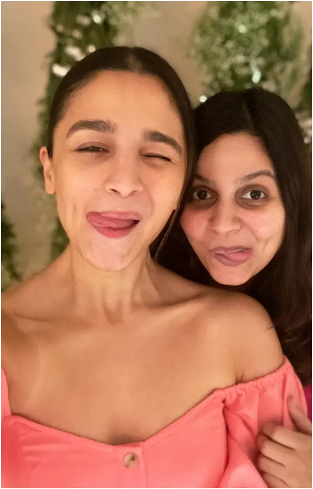 The actress shares an unbreakable bond with sister Shaheen. Alia and Shaheen are often spotted at events together