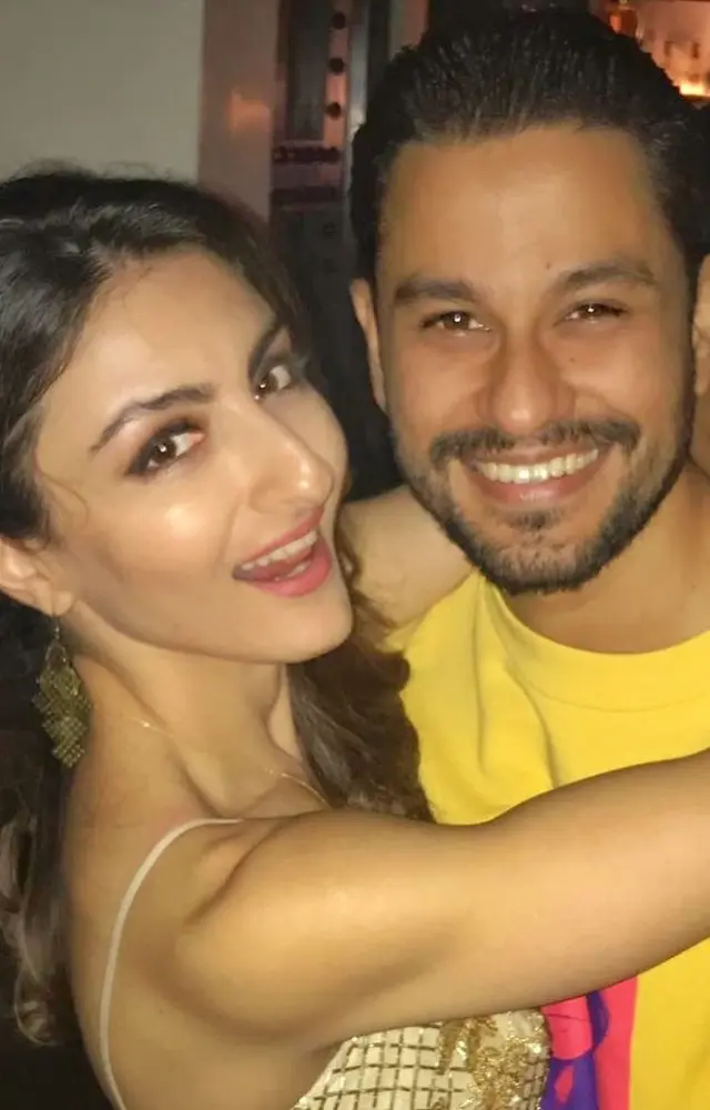 To celebrate the same, Soha took to her social media handle to share old pictures with Kunal that sum up their journey