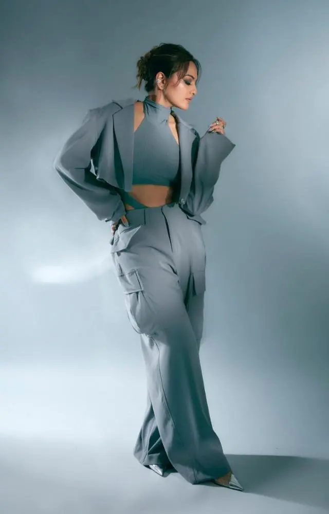 Sonakshi Sinha`s style file