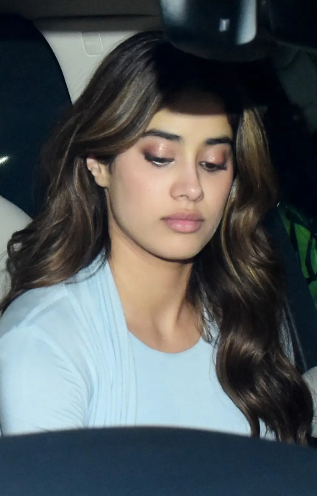 Actor Janhvi Kapoor was seen in her car as she arrived at Kalina airport. She came to the city on Monday after attending the Filmfare Awards 2024.