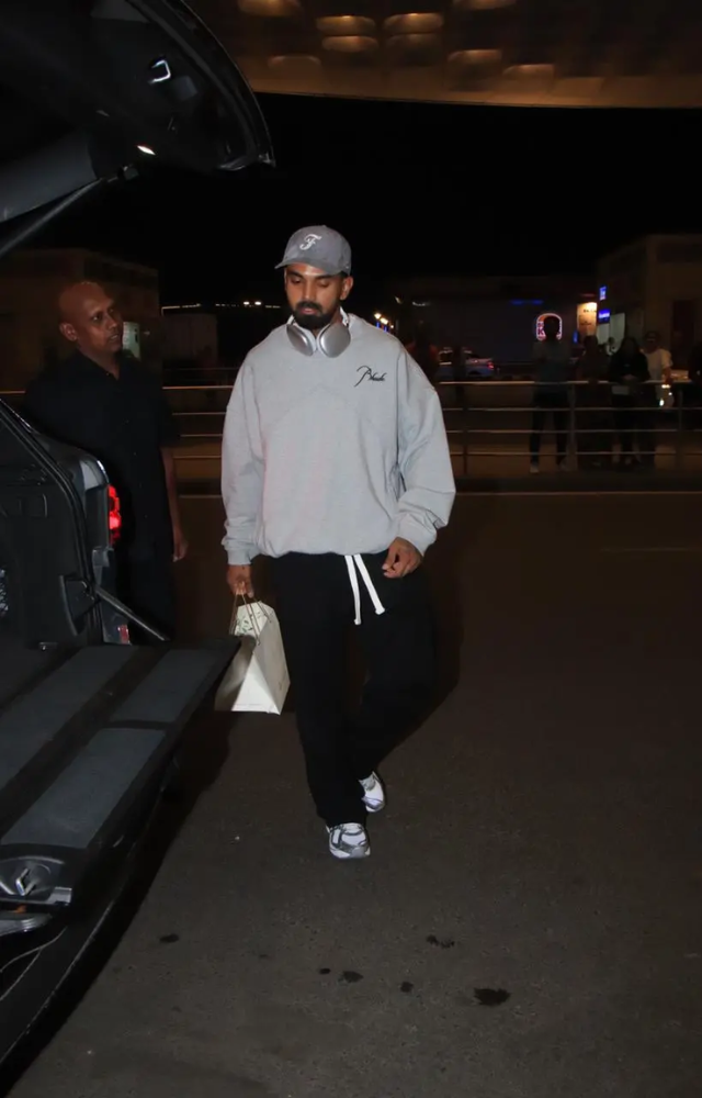 KL Rahul was snapped at the airport