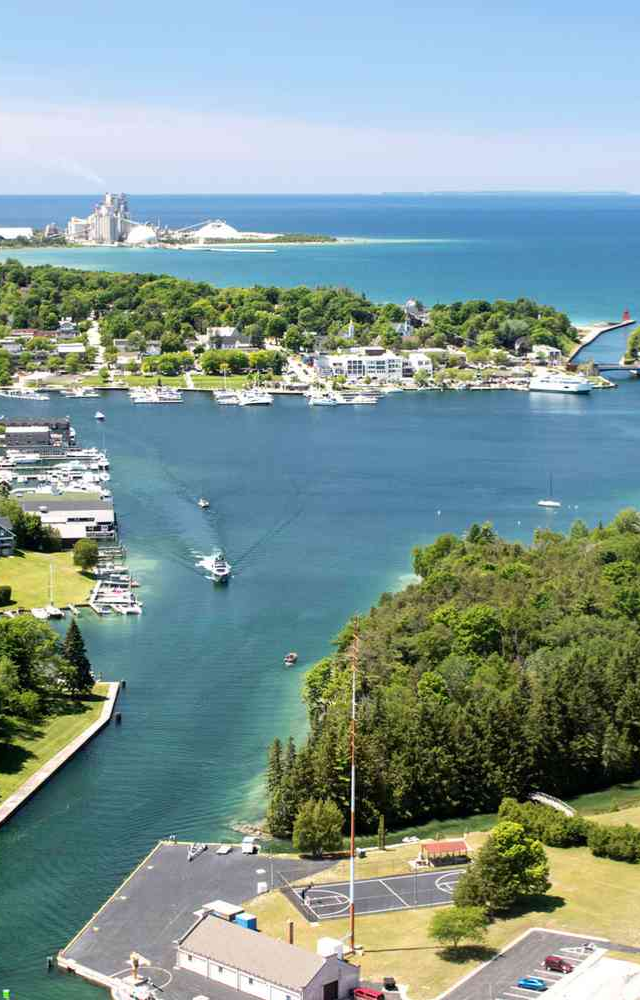 Towns Built in the Middle of Lakes
