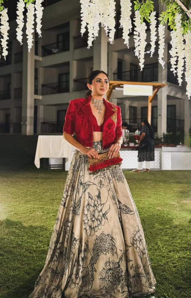 Want to up your fashion game but can`t bear the cold? Take notes from Aashna Shroff`s look - a printed skirt paired with a statement jacket.