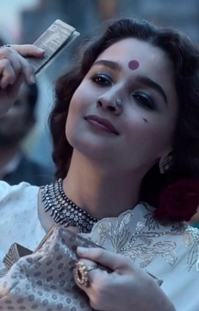The actress played the popular sex worker Gangubai Kathiawadi in her biopic of the same name. The film was directed by Sanjay Leela Bhansali.
