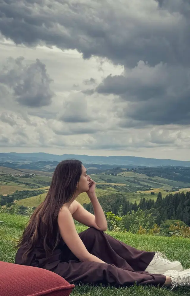 After making headlines for her stunning appearances at the 2024 Cannes Film Festival, Aditi and her beau jetted off to Tuscany.