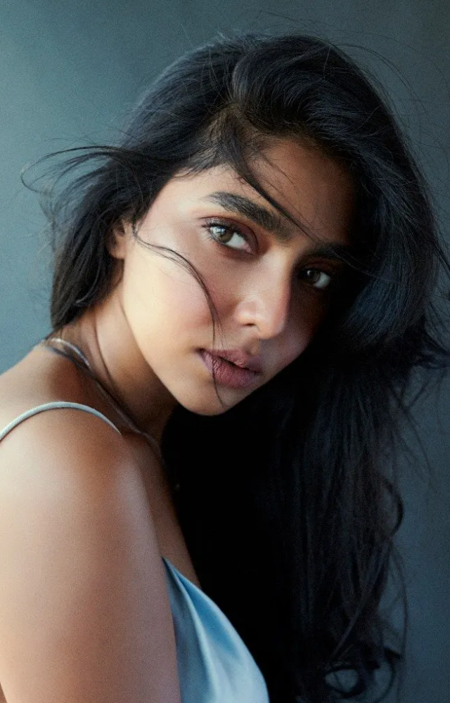 Maayanadhi was directed by Aashiq Abu, a well-respected name in the Malayalam film industry. Working with an acclaimed director provided Aishwarya a chance