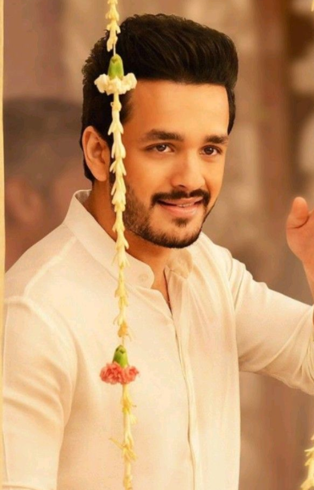 The engagement was held in a private and intimate setting at the Akkineni family home, creating a warm and personal atmosphere.