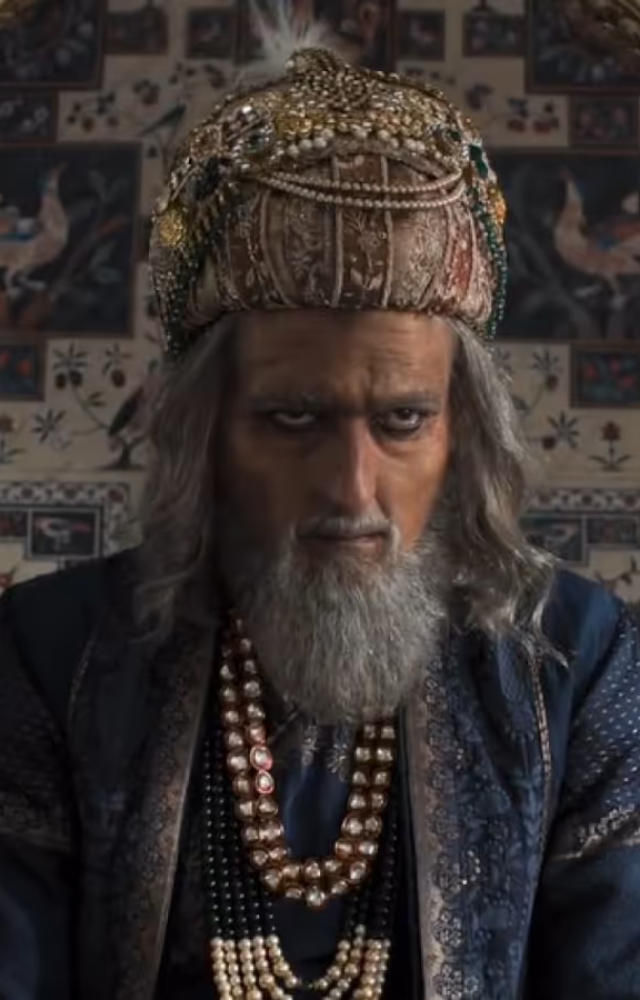 While the movie`s first half is rather stretched and takes longer to reach the point, things get interesting after Akshaye Khanna`s entry as Aurangzeb.