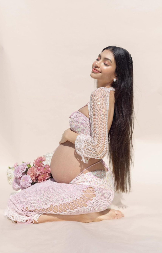 Alanna Panday`s Pregnancy Glow