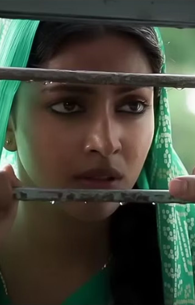Amala Paul have got great appreciation for her looks in the movie aadujevitham. Only few pictures have been shared yet, but she is stealing people`s hearts. 
