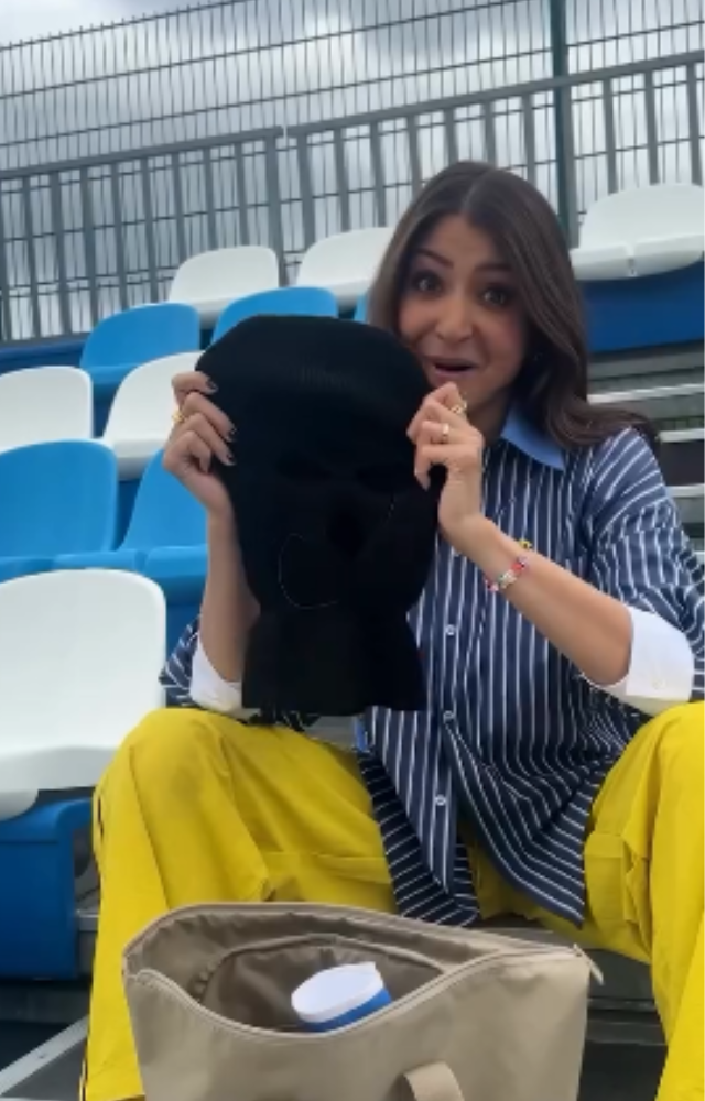 She might use it to hide from paparazzi?