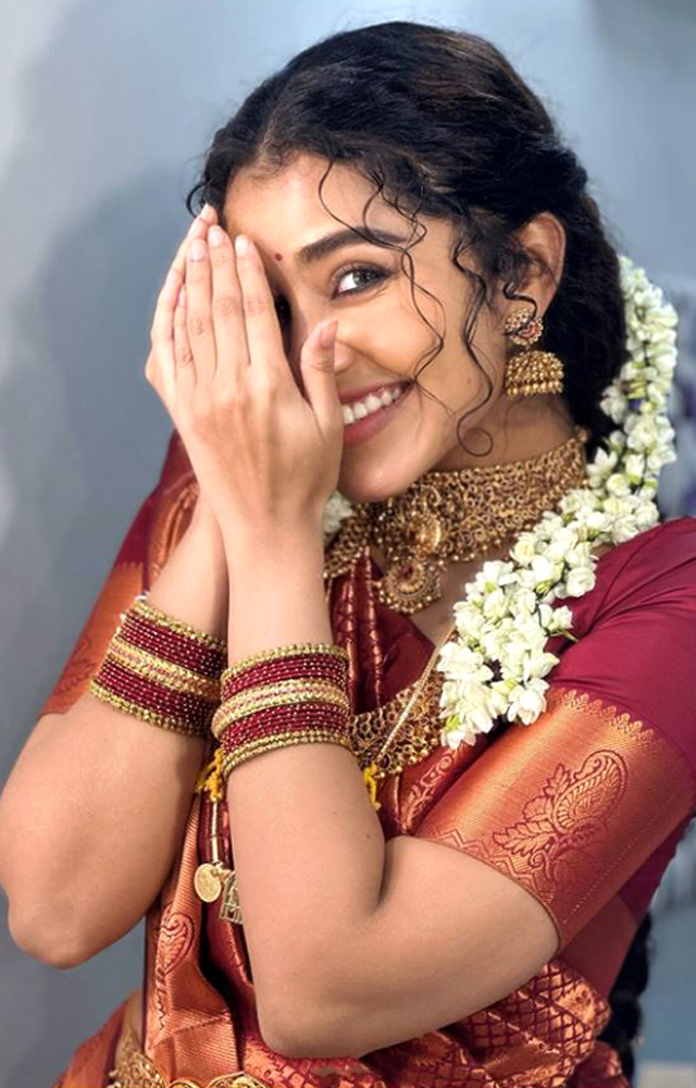 he choice of fabric and color, whether vibrant and playful or subtle and demure, mirrors the actress`s versatile persona, seamlessly blending tradition too. 