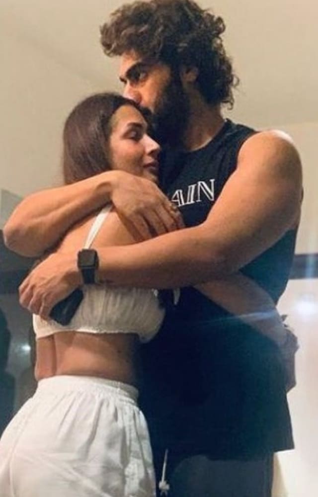 Their mushy pictures always melt our hearts. Malaika and Arjun have been together for around five years, and we cannot get enough of them.
