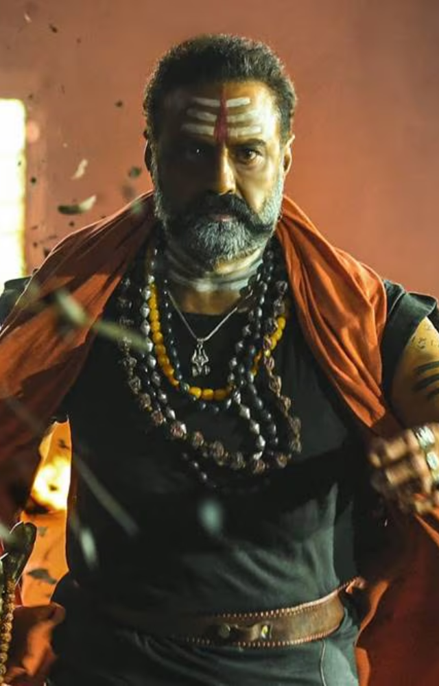 A devotee of Lord Shiva fights valiantly against malevolent forces.