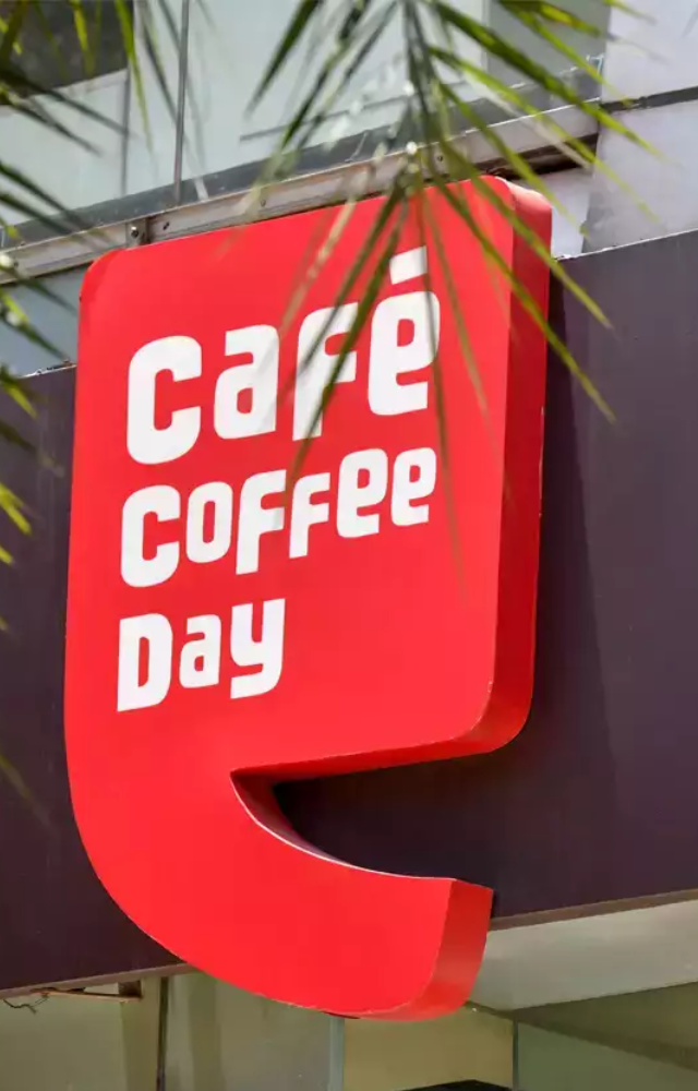 Ideal for coffee enthusiasts, this upscale lounge offers a premium selection of coffee blends and a comfortable environment, making it perfect for leisure time