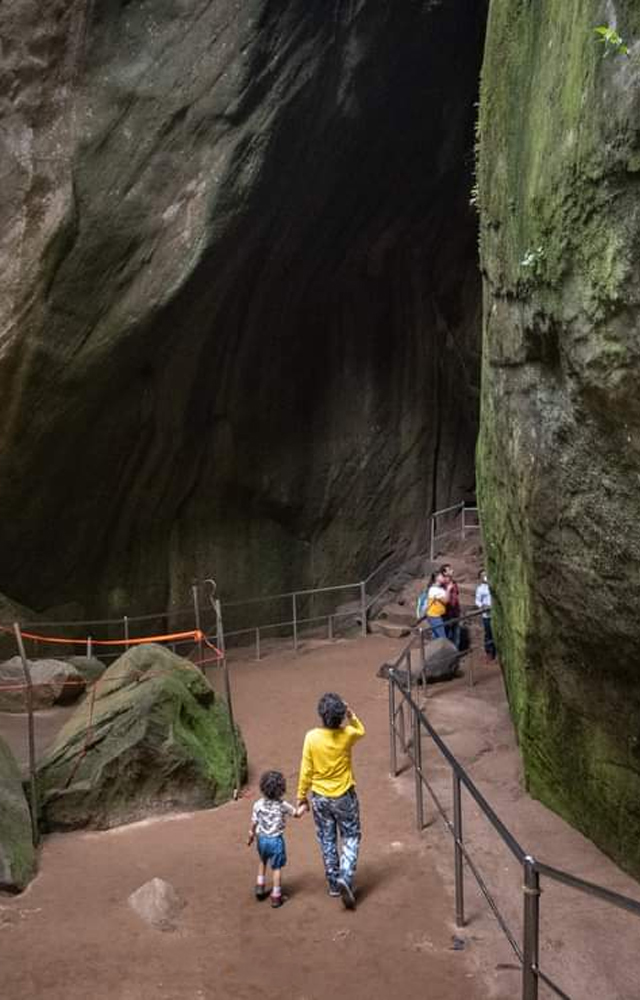  It has a fascinating site known for their prehistoric rock art and natural beauty. The Edakkal Caves are among the oldest human settlements ever discovered.