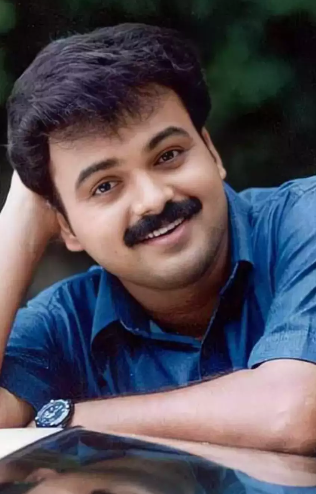 His charming smile adds an extra layer of appeal to his overall style, making him a favorite among fans.
