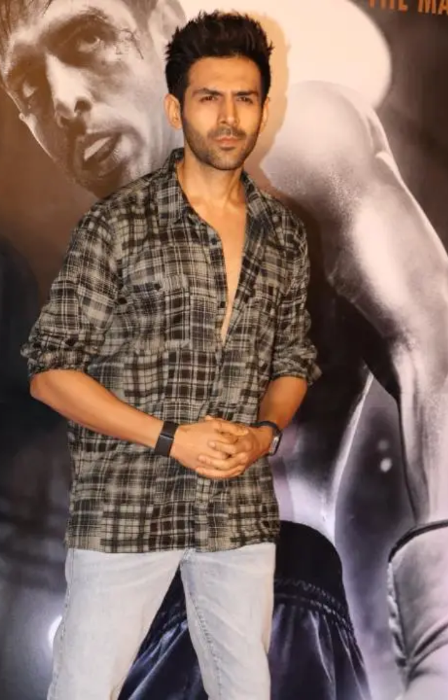 Chandu Champion premiere