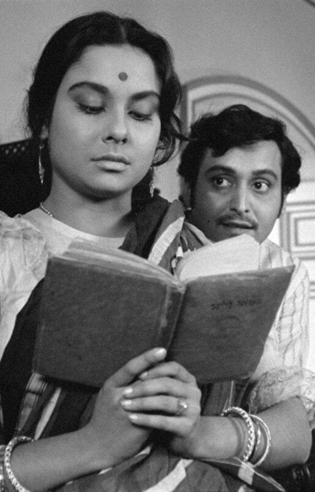 Based on Rabindranath Tagore`s novella Nastinirh, this is a film about a lonely wife who slowly falls in love with her visiting brother-in-law.