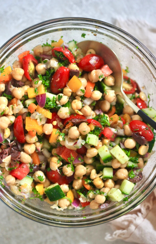 A bowl of boiled chickpea contains about 6 to 7 grams of protein. It is an excellent source of protein for vegetarians.