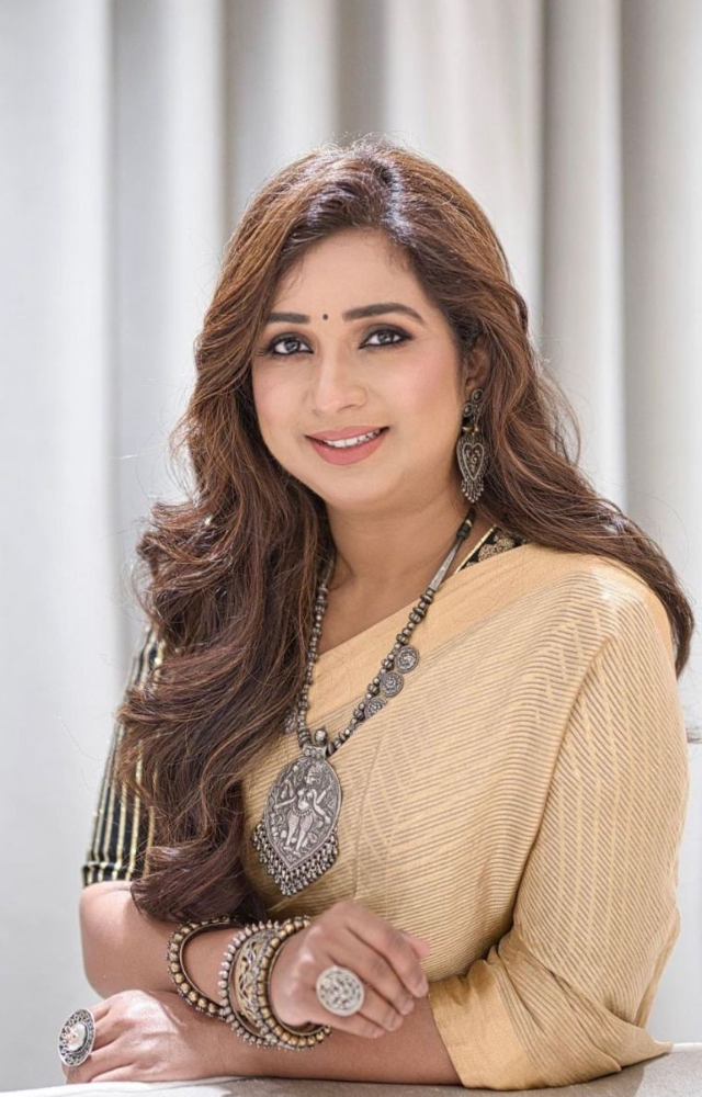 The renowned singer attended with her husband, Shiladitya Mukhopadhyaya.