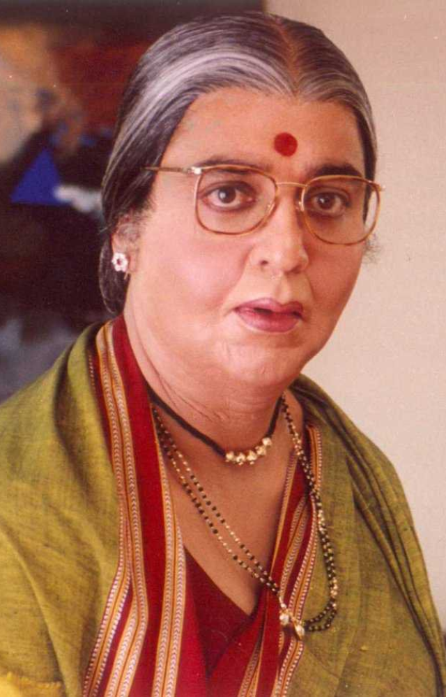 This 1997 Kamal Haasan comedy where he cross-dresses to be with his child is said to be inspired by the Robin Williams hit Mrs. Doubtfire (1993).