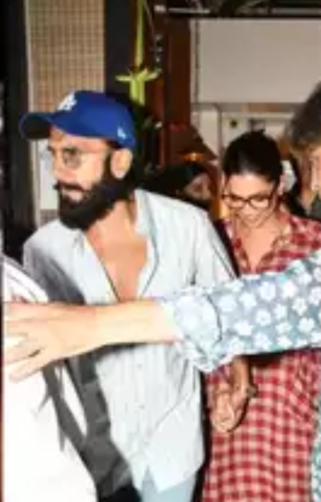 DeepVeer Spotted on a Family Date