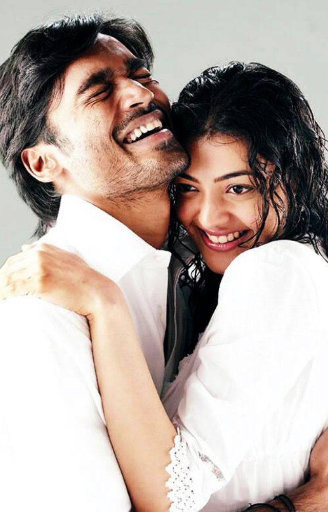 He played a simple, innocent young man, a stark contrast to his previous role. Dhanush effortlessly transitioned into a charming and endearing character.