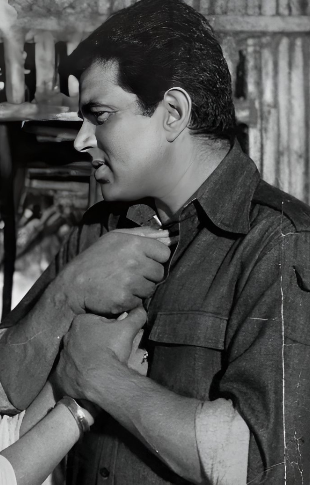 In this comedy-drama, Dharmendra plays a lovable rogue who helps the twins navigate their chaotic lives. His charisma adds depth to this family entertainer.