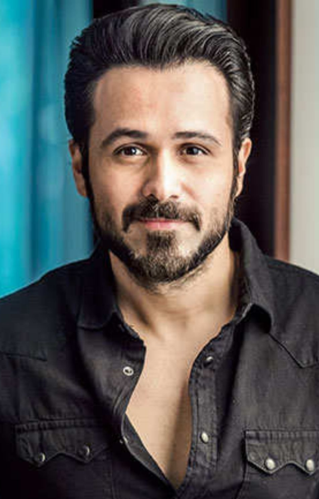 'Gangster' reveals his character`s passionate, desperate love, his eyes filled with a dark, romantic intensity.