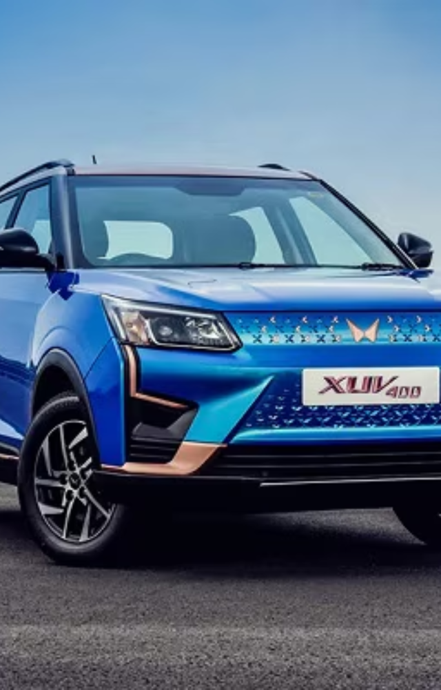 Comes with 59 kWh and 79 kWh battery options, providing a real-world range of over 500 km