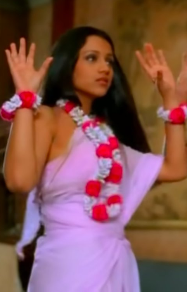 Tracks like Meri Chunar Udd Udd Jaye mix folk elements with pop, creating a unique and enduring cultural connection.