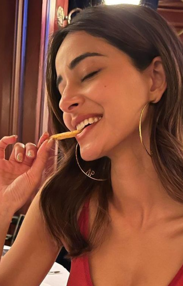 Bollywood Beauties & Their Food Cravings