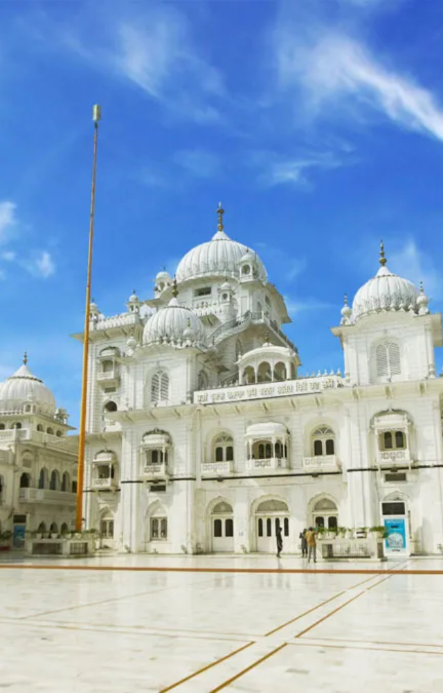 Birthplace of Guru Gobind Singh, with beautiful architecture, rich history, and warm hospitality in Bihar`s vibrant capital.