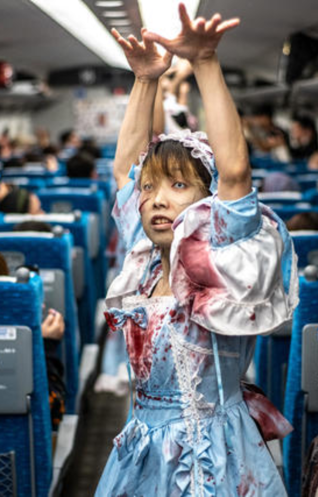 Kowagarasetai, the 'scare squad,' teamed up with Central Japan Railway to organize the thrilling Halloween zombie train event.