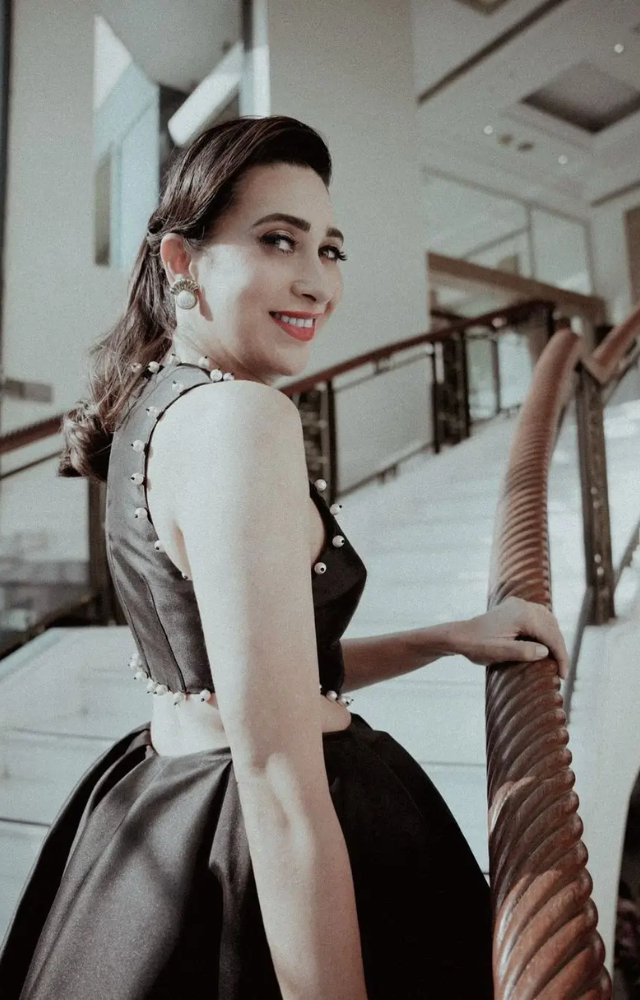 This outfit by Karisma Kapoor seems like a must-have for any summer wardrobe, though it comes with a hefty price tag of Rs 74,000 from Gauri and Nainika.