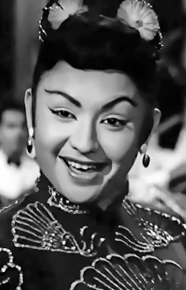 Helen`s seductive dance to 'Mera Naam Chin Chin Chu' became iconic, marking her as Bollywood`s top item dancer.