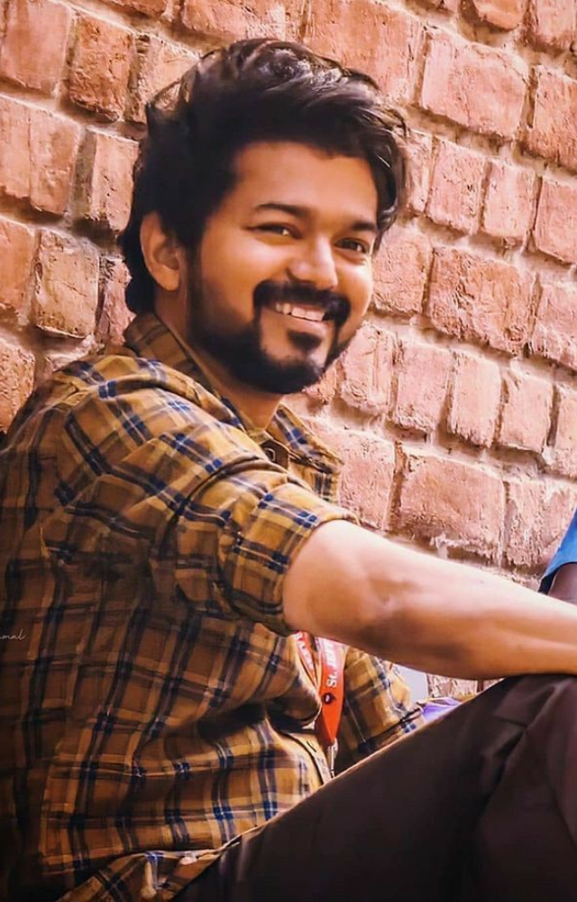 Fee charged per movie: 130 to 200 crores