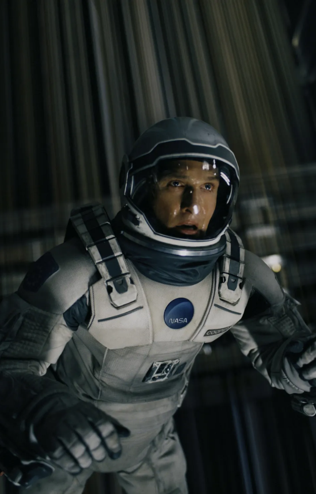 The IMAX sound system amplifies Hans Zimmer`s powerful score, enhancing the emotional impact and intensity of the film.