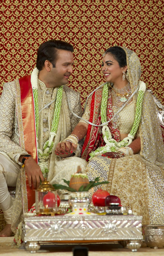 Mukesh and Nita Ambani`s only daughter, Isha Ambani, married industrialist Anand Piramal in 2018. Their wedding cost was around a shocking 700 crore!
