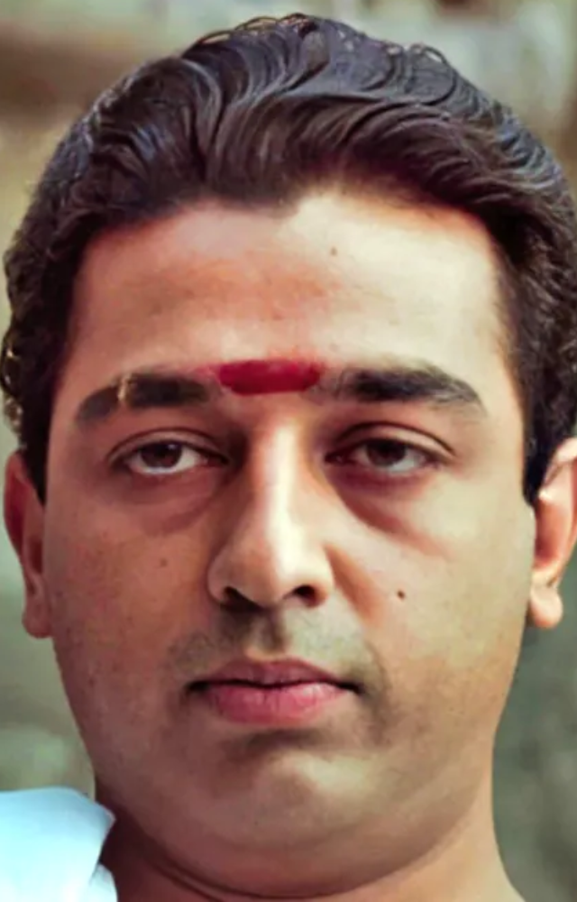 In this crime epic, Haasan plays an ageing gangster inspired by Mumbai`s underworld. This film is iconic in Indian cinema and won him another National Award.