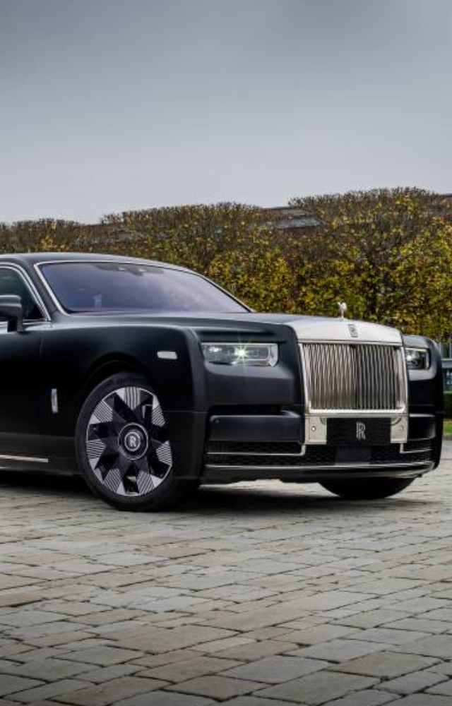 Kamal’s crown jewel! The handcrafted British beast boasts a 6.75L V12, suicide doors, and starlight headliner – perfect for his Ulaganayagan stature.